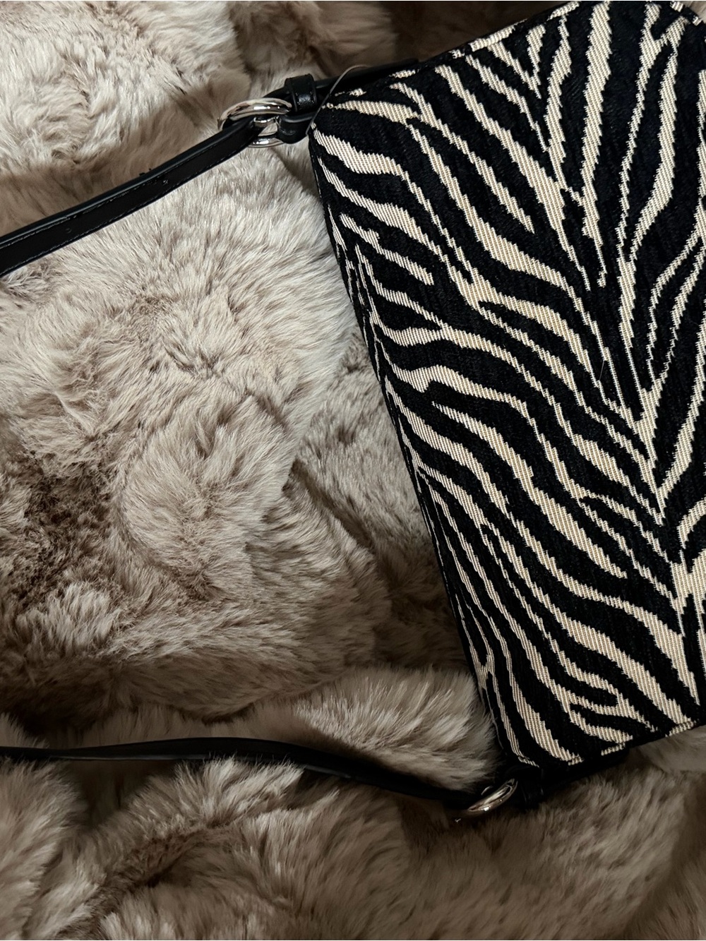 Black and Cream Zebra Print Shoulder Bag - Picture 3 of 3